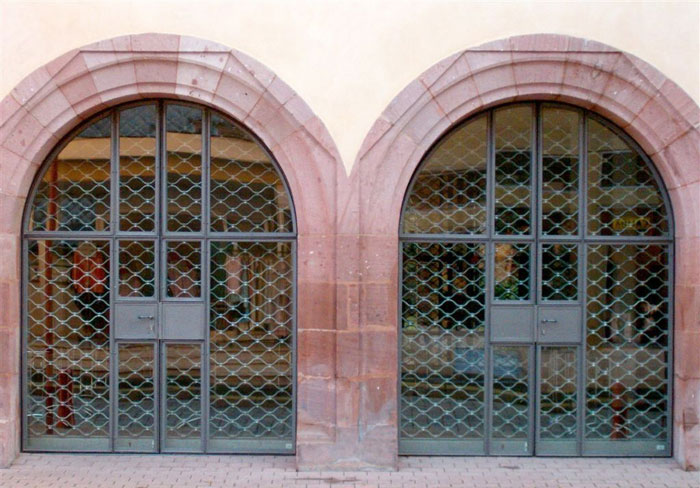 Grille dentel rideau metallique Bretagne SFI