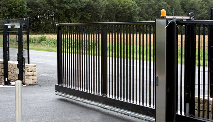 Portail coulissant vente installation sav Bretagne