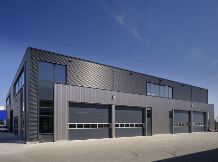 Porte sectionnelle aluminum industrielle SFI Bretagne